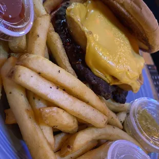 Hollye&apos;s Cowboy Burger