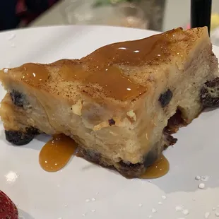 Berry bread pudding with caramel sauce