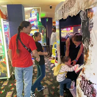 His big Bruddah, his bubbah &amp; his Tita celebrating his birthday with him @ tilt!