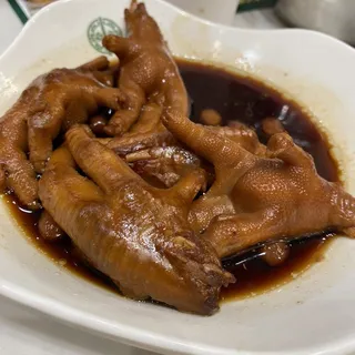 S8. Braised Chicken Feet with Abalone Sauce Peanut