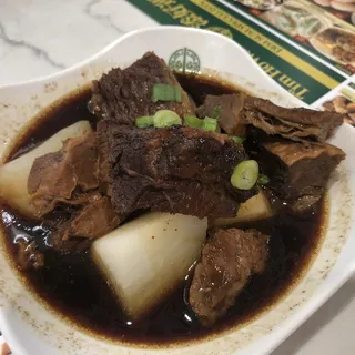 BR3. Braised Beef Brisket with Turnip (Daikon)