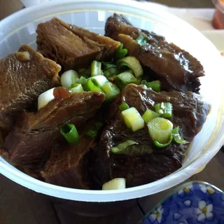 BR4. Beef Brisket w/ Noodle