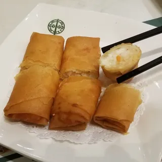 F2. Deep Fried Spring Roll with Egg White Shrimp