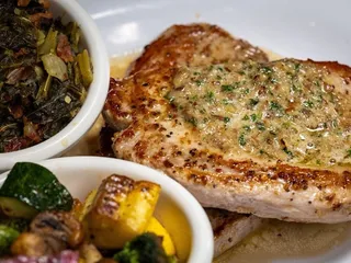 Mandez's Seafood Bar & Grill - Youngsville