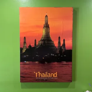 a picture of a thai restaurant