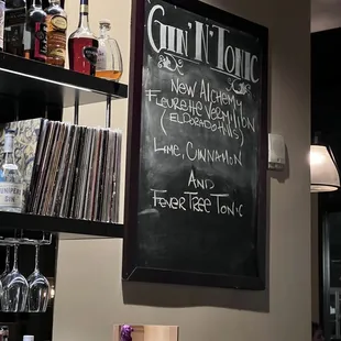 Board of the featured Gin and Tonic