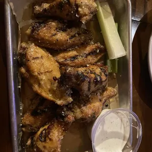 chicken wings and fried chicken, fried chicken wings, fried chicken, chicken, bbq wings, poultry, chicken wings, food, bbq chicken