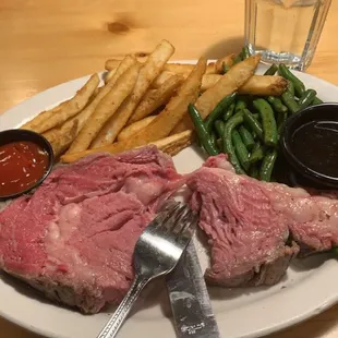 16oz prime rib (rare) with fries and water cup