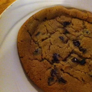Chocolate chip cookie