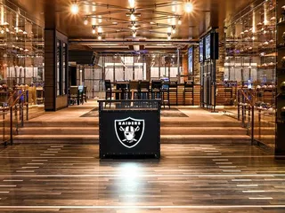 Raiders Tavern & Grill