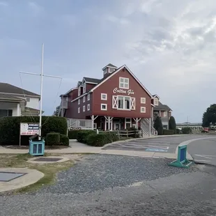 You will get LOST! If your spouse likes to shop then go walk around the Village, I assure you they will be in here for an hour