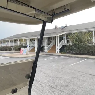 My favorite place to eat "The Raw Bar" come early!