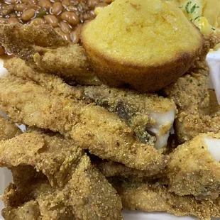 Snapper, Mac &amp; Cheese, Baked Beans, corn bread