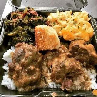 Oxtails Over Rice with Drink