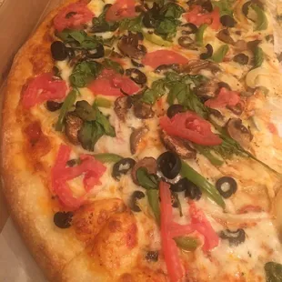 Veggie pizza. Pretty good!