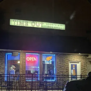 the outside of the restaurant