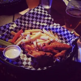 Great hotwings... Ab 8 bucks