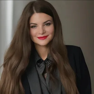 Cristina C.