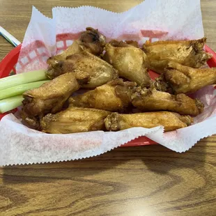 food, fried chicken, fried chicken wings, chicken wings and fried chicken, chicken wings, bbq wings, chicken, poultry, bbq chicken