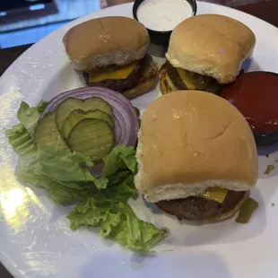 Green chili cheeseburger sliders