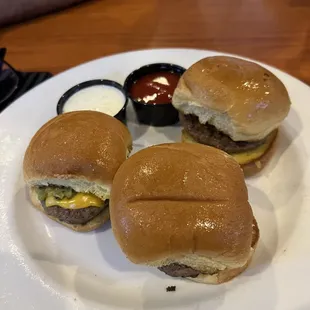 Green chili cheeseburger sliders