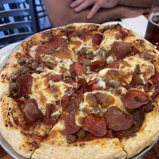 The meats pizza - medium