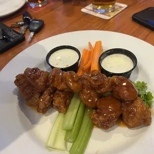 Honey hot boneless wings