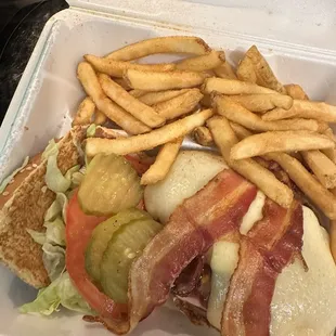 Jazzy BBQ Chicken sandwich