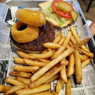 Goldburger and fries