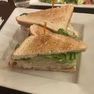 Fresh Tuna Salad Sandwich