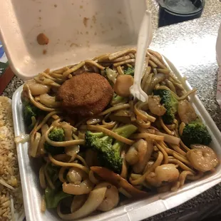 Lg Shrimp Lo Mein