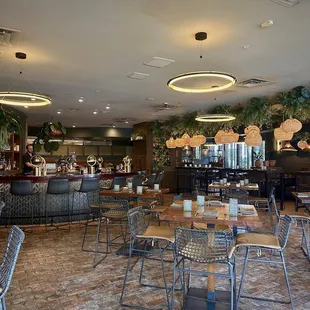 Bar Area/Inside Dining