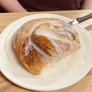 Gigantic $5 cinnamon roll