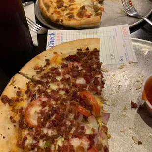 Meat Head &amp; Cheeseburger Pizza