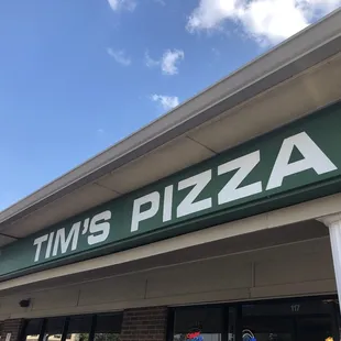 the front of tim's pizza