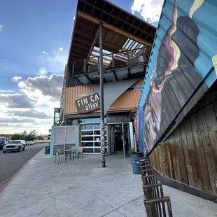 Loved the vibe of the exterior when walking in