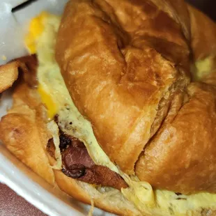 Bacon, egg and cheese croissant