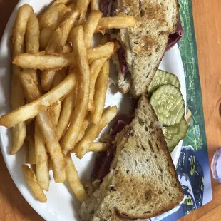 Reuben and fries