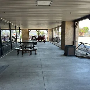 Outside seating 04/01/2024