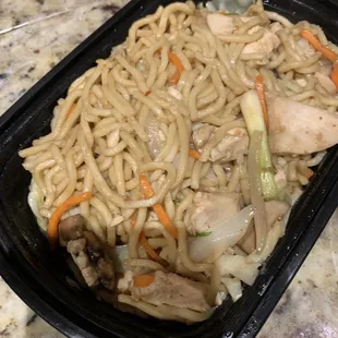 Chicken Lo Mein