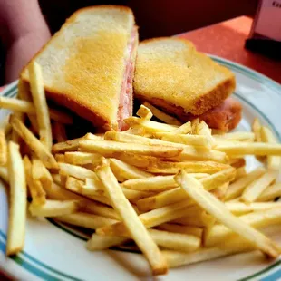 The Stearman w grilled Ham &amp; Swiss