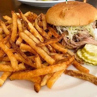 Carolina Pulled pork sandwich