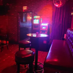 Touch Tunes. Play music from your phone!