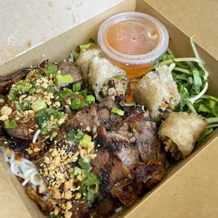 Bun thit nuong  Cha gio roll
