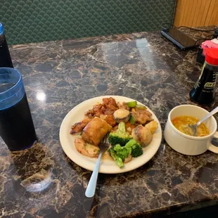 Very good selection of meats!!!  Food is very goood! Stuffed mushrooms are very good!