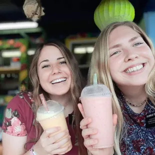 We tried the strawberry banana smoothie! SO YUM!