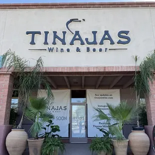 Wine Bar. Wine Shop. Beer Bar