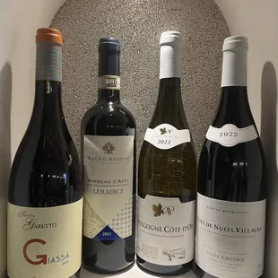 Wine Bar. Wine Shop. Beer Bar