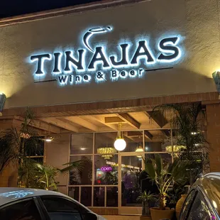 Tinajas (exterior)