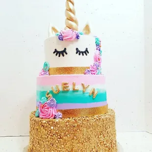 Magical unicorn cakes are real!